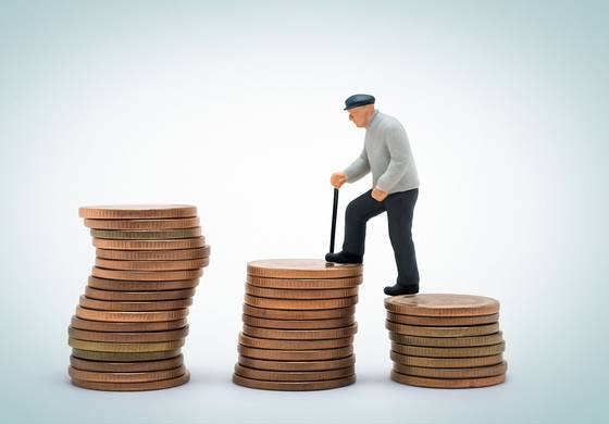 연금 존재 이유는 노후소득 보장. 일러스트=김지윤