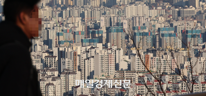 남산에서 바라본 서울 도심의 아파트. [이승환 기자]