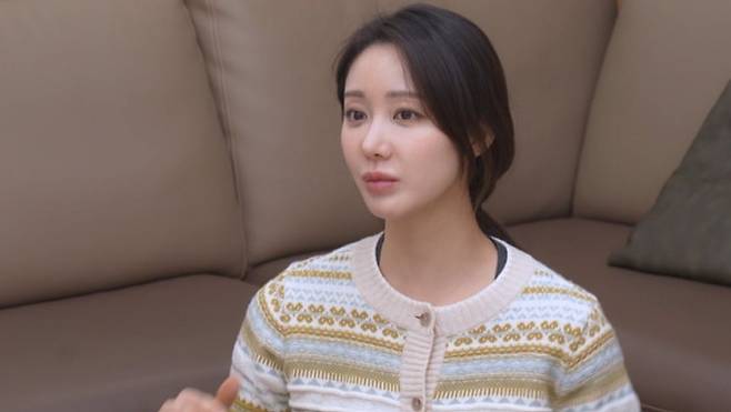 배우 한그루가 이혼 후 재산 분할을 하지 않아 생활고를 겪었다고 했다. /사진=같이삽시다3 제공