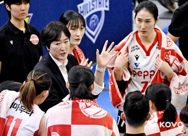 ‘2위’ 현대건설 만나 3승 챙긴 ‘6위’ 페퍼저축은행...“선수들이 단단해졌다” [MD수원]