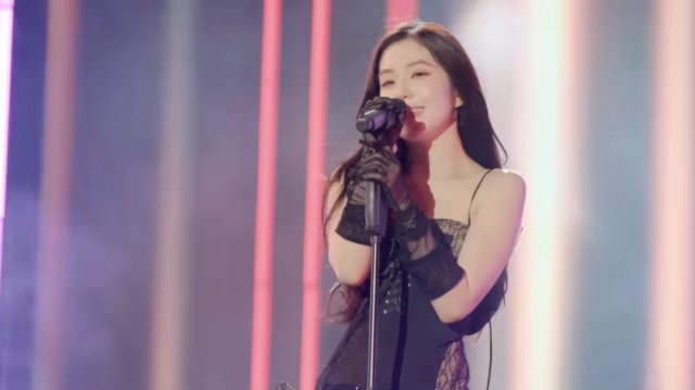 아이린이 나이를 잊게 만드는 동안 미모로 화제를 모았다. / 레드벨벳 공식 유튜브