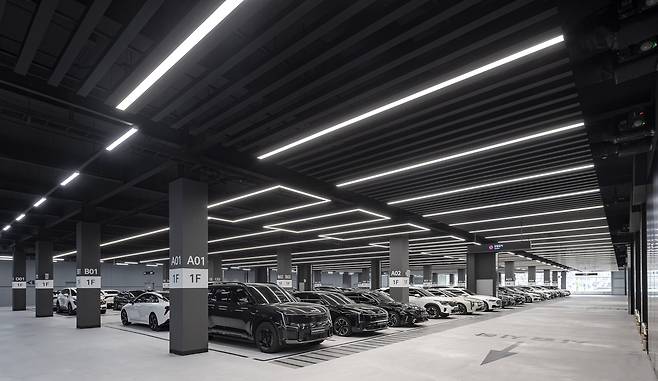 기아 인증중고차 센터 평택 직영점 적치장 내부 [기아 제공]