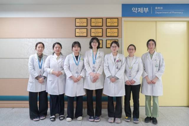 ▲제3회 전문약사 자격시험에 합격한 양산부산대병원 약사들. ⓒ양산부산대병원