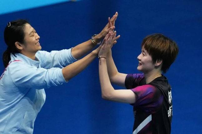 안세영 안세영 그 다음 챔피언 뜬다…'기권한 옛 라이벌' 천위페이, 27분 만에 셧아웃 통과 → 빈집털이 우승 도전