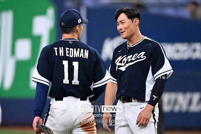 ▲ 김하성(오른쪽)