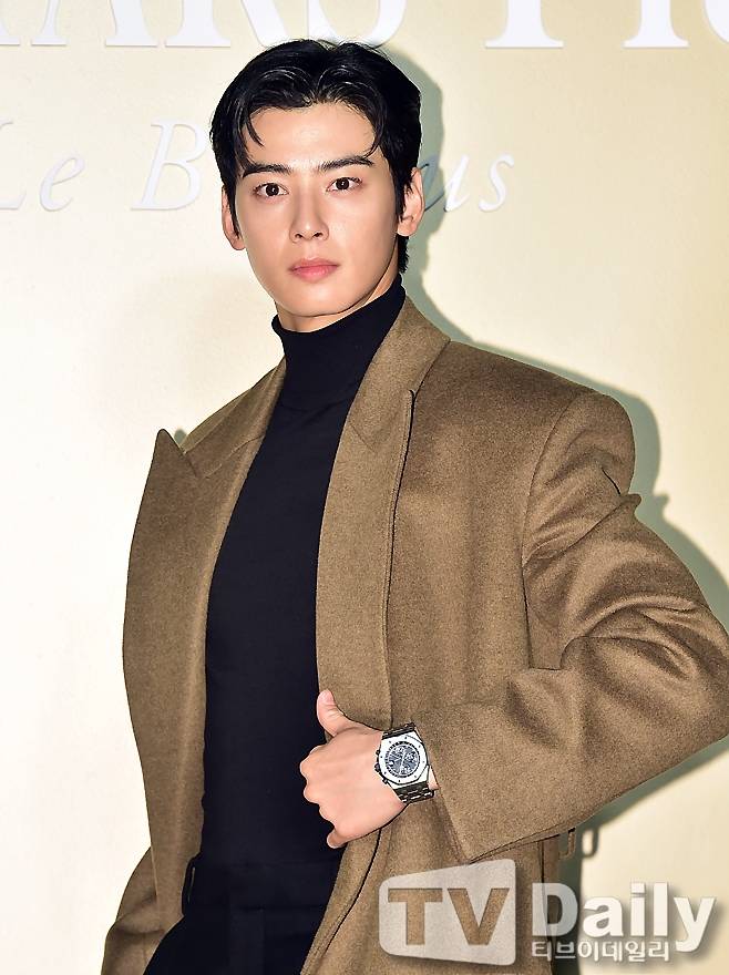 그룹 아스트로 멤버 겸 배우 차은우