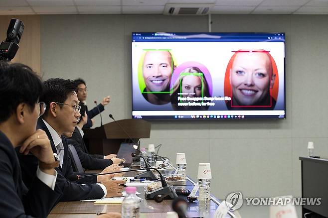 인공지능안전연구소 방문한 배경훈 부총리 [과학기술정보통신부 제공. 재판매 및 DB 금지] photo@yna.co.kr