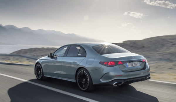 메르세데스-벤츠 E300 4MATIC AMG 후면부[출처=메르세데스-벤츠]