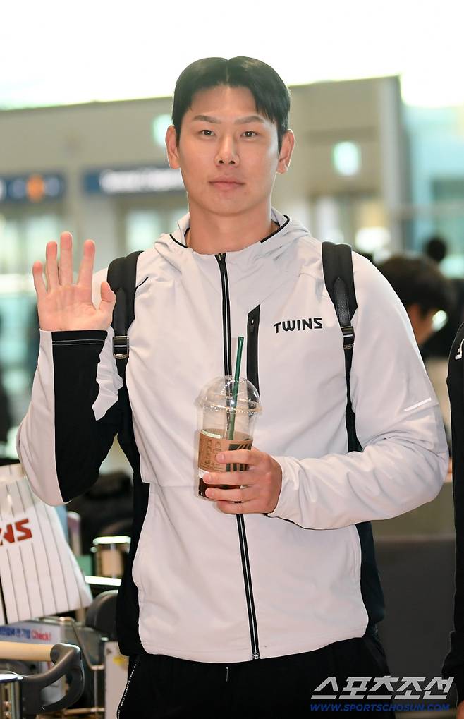 다년계약 대신 1억 3000만원 삭감 '날벼락'…LG와 홍창기, 이대로 결렬? 속내와 현실 [SC포커스]