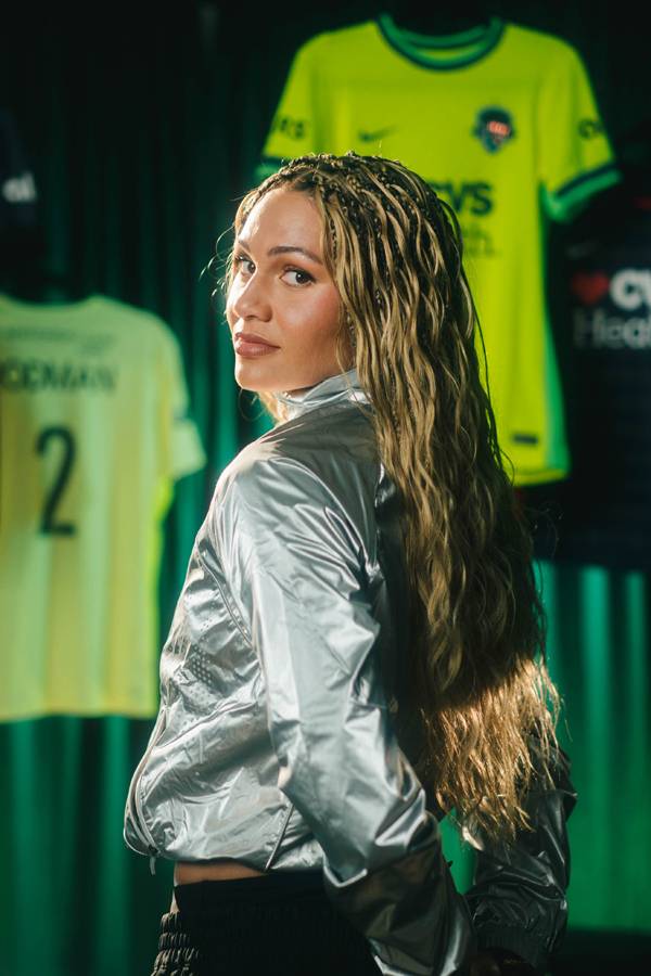 NBA 스타 데니스 로드먼의 딸인 트리니티는 세계에서 가장 많은 급여를 받는 여자 축구선수가 됐다. 사진= 워싱턴 스피릿 공식 X