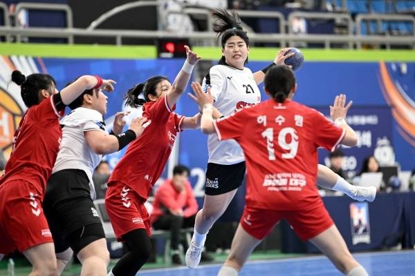 사진 신한 SOL Bank 25-26 핸드볼 H리그 SK슈가글라이더즈와 대구광역시청 경기 모습