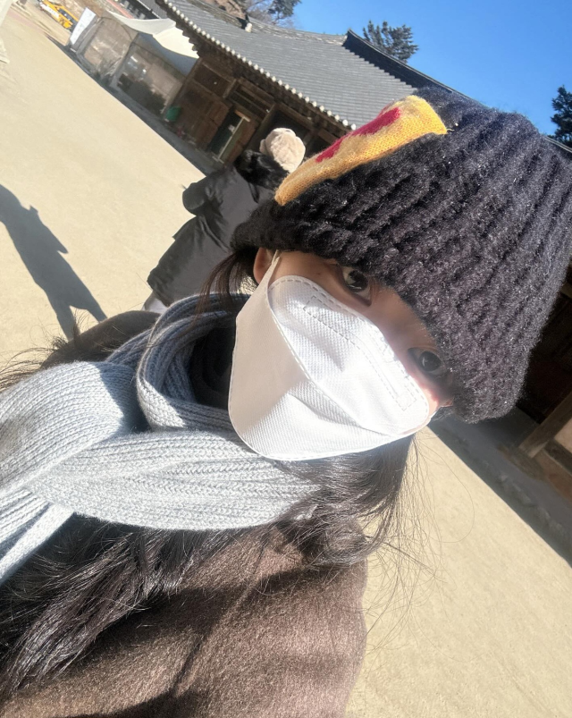 걸그룹 AOA 출신 권민아가 어머니와 함께한 근황을 전하며 조용한 메시지를 남겼다.사진=권민아 sns