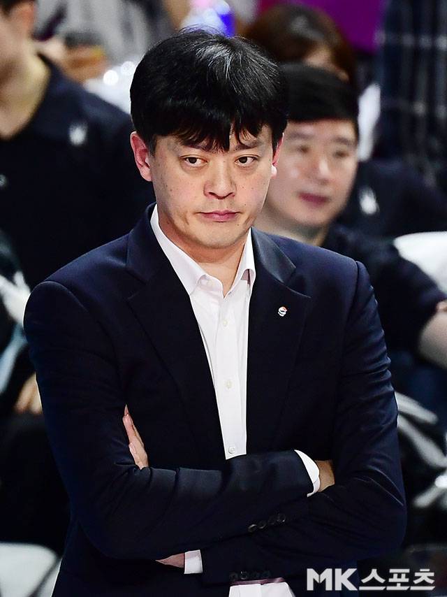 이영택 감독이 아쉬웠던 경기를 돌아봤다. 사진(인천)= 김영구 기자