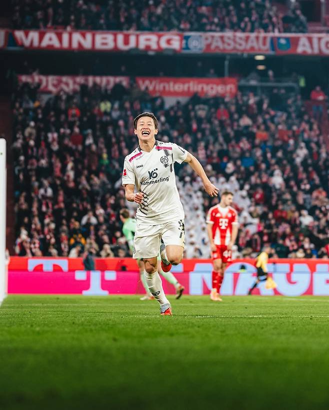 마인츠 이재성이 계약만료가 6개월 앞으로 다가오면서 다음 스텝에 대한 축구계의 시선이 쏠리고 있다. 사진출처｜FSV 마인츠05 페이스북