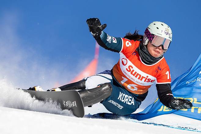 (사진출처 국제스키연맹 fissowboardracing) 알파인스노보드 정해림 선수