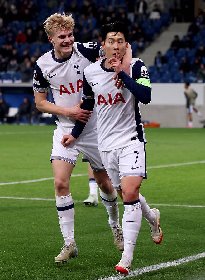 토트넘 시절 손흥민과 루카스 베리발.  게티이미지코리아