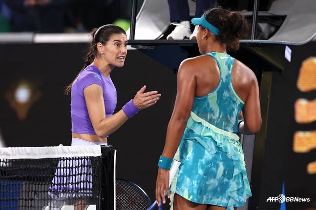 '컴온'으로 상대 긁은 日테니스 선수, 승리 후 마지막 대회라 화났나봐 실언에 야유 폭발→공식 사과