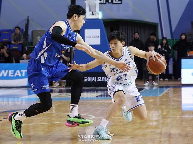 [B하인드★] '삼성 vs 가스공사' 치열한 탈꼴찌 배틀, 마줄스 국대 감독은 매의 눈으로 지켜봤다