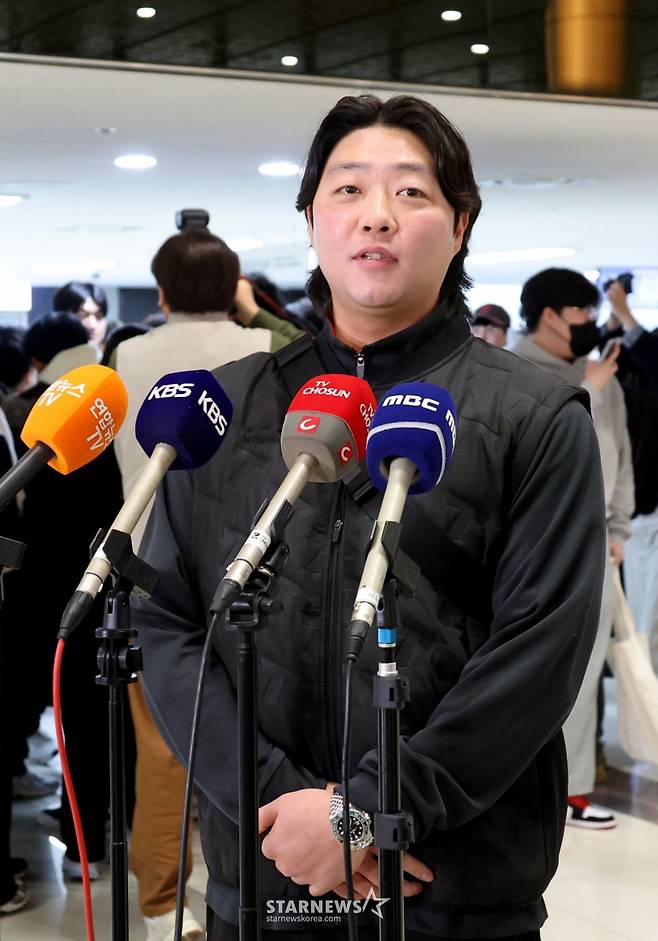 [한번에쓱]'FA미아? 그런 걱정은 안했어요!' 기아 합류한 김범수