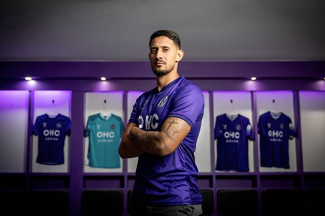 FC안양에 입단한 공격수 엘쿠라노. (FC안양 제공)