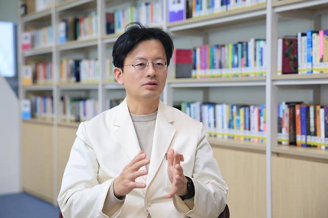 전홍진 삼성서울병원 정신건강의학과 교수는 “ 좋은 습관을 만드는 데에는 촘촘한 습관 설계, 연대의 감각, 이로운 환경 조성 등이 중요하다”라고 조언했다. 삼성서울병원 제공