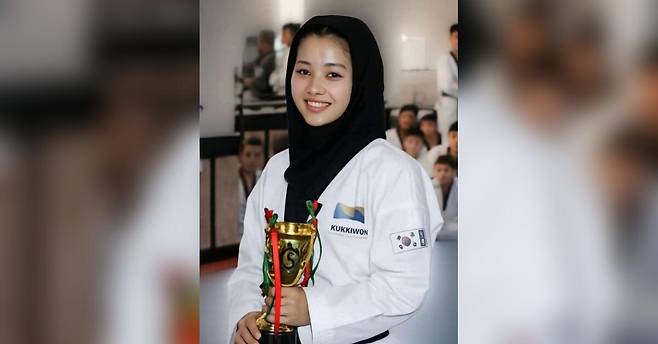여성 태권도 코치 카디자 아흐마드자다