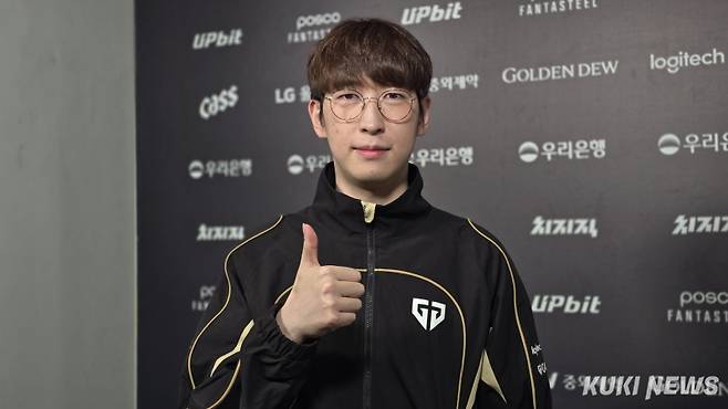 ‘듀로’ 주민규가 22일 서울 종로구 치지직 롤파크에서 열린 ‘2026 LCK컵’ 그룹 배틀 BNK 피어엑스와 경기가 끝난 뒤 쿠키뉴스와 만나 인터뷰하고 있다. 김영건 기자