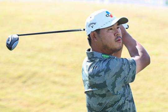 김시우의 2라운드 경기 모습. 사진[Denis Poroy-Imagn Images/로이터=연합뉴스]