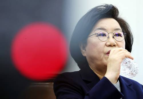 이혜훈 기획예산처 장관 후보자가 23일 서울 여의도 국회에서 열린 제431회국회(임시회) 재정경제기획위원회 인사청문회에 출석해 의원 질의에 답변하고 있다. [김재훈기자]