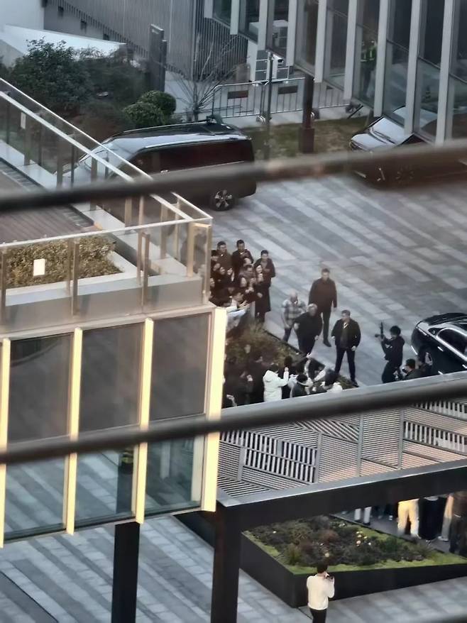 중국 상하이 엔비디아 사무실을 찾은 젠슨 황 엔비디아 CEO [출처: 텅쉰커지(騰迅科技)]