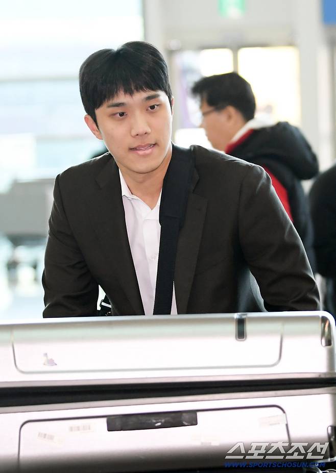 삼성 라이온즈 선수단이 23일 인천국제공항을 통해 스프링캠프가 열리는 괌으로 출국했다. 이재현이 출국장으로 향하고 있다. 인천공항=박재만 기자 pjm@sportschosun.com/2026.01.23/