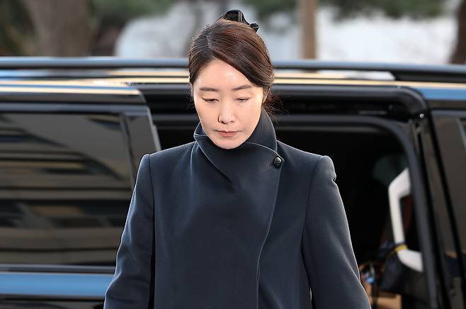 지난 20일 서울경찰청 공공범죄수사대에 출석한 강선우 의원 (출처:연합뉴스)