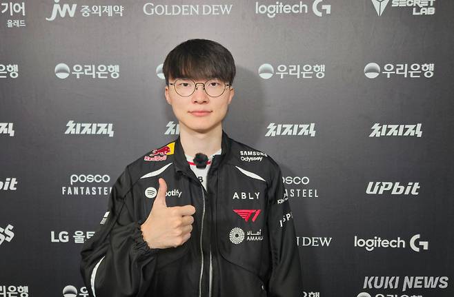 ‘페이커’ 이상혁이 25일 서울 종로구 치지직 롤파크 LCK 아레나에서 열린 ‘2026 LCK컵’ 그룹 배틀 BNK와 경기가 끝난 뒤 쿠키뉴스와 인터뷰를 하고 있다. 송한석 기자