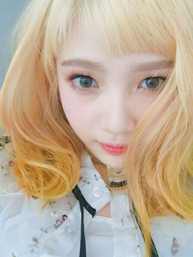 조이가 10년 전 사진을 공개하며 추억을 떠올렸다. / 조이 SNS