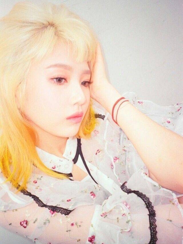 조이가 10년 전 사진을 공개하며 추억을 떠올렸다. / 조이 SNS