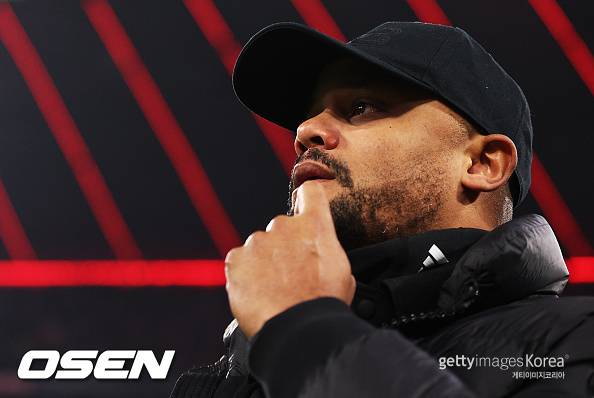 “불필요한 오만함 원치 않는다” 김민재 퇴장에 콤파니 감독 화났다