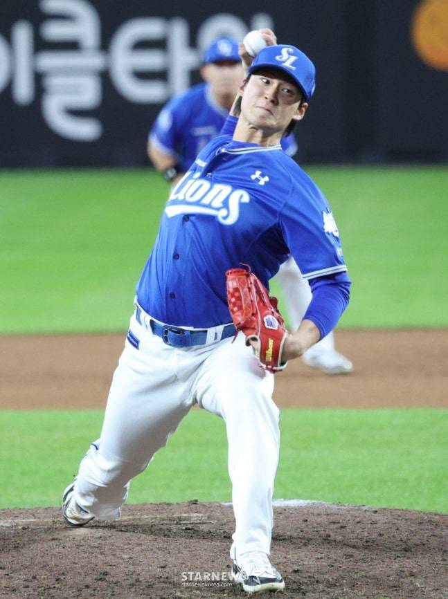 억대 연봉자에 합류한 이호성. /사진=김진경 대기자