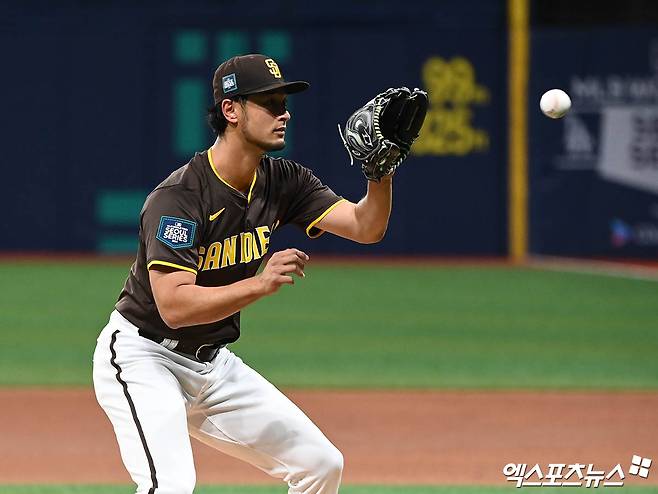 '박찬호 대기록 눈앞인데' 이대로 현역 생활 끝? 다르빗슈 재활에 전념, 아직 은퇴 결정 NO