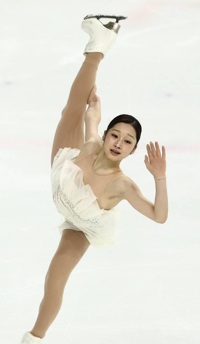 지난 4일 서울 목동아이스링크에서 열린 제80회 전국남녀 피겨스케이팅 종합선수권대회 겸 국가대표 2차 선발전 여자 싱글 프리스케이팅에서 신지아가 연기를 펼치고 있다.(사진=연합뉴스)