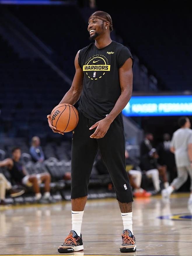 쿠밍가, 왼쪽 무릎뼈 타박상... 부상 병동 된 워리어스