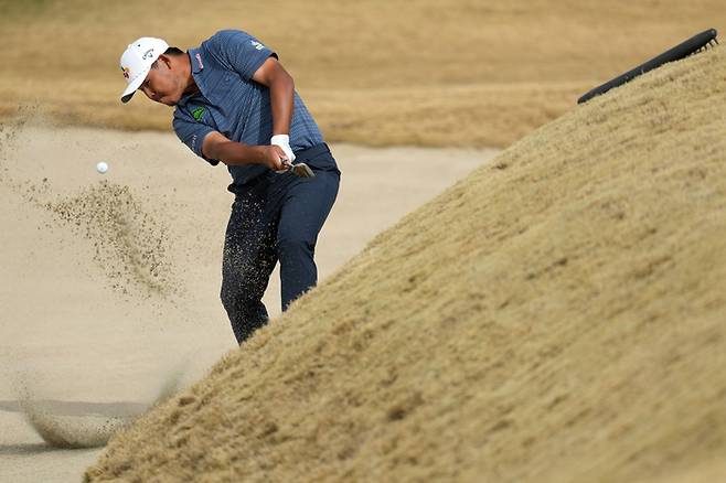 김시우가 26일 미국 캘리포니아주 라킨타의 피트다이 스타디움 코스에서 열린 PGA 투어 아메리칸 익스프레스 최종라운드에서 벙커샷을 치고 있다. 사진 | AP=연합뉴스