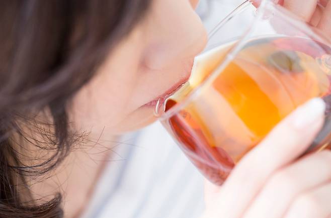 보이차는 지방 흡수를 억제하고 체내 염증을 제거하는 효과가 있다. /사진=클립아트코리아