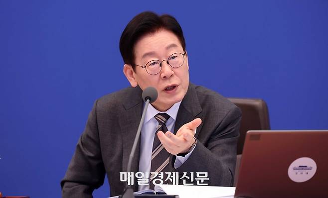 이재명 대통령이 20일 오전 청와대 본관에서 열린 제2회 국무회의에서 발언하고 있다. [청와대사진기자단  김호영기자]