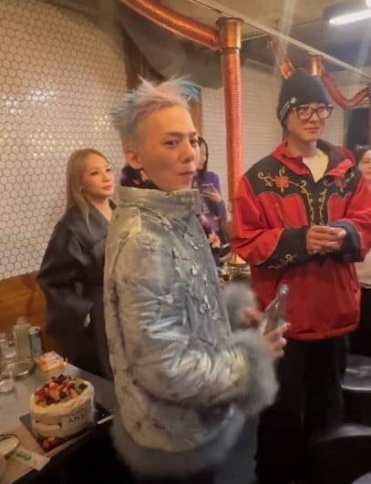 금돼지식당에서  GD. 인스타그램