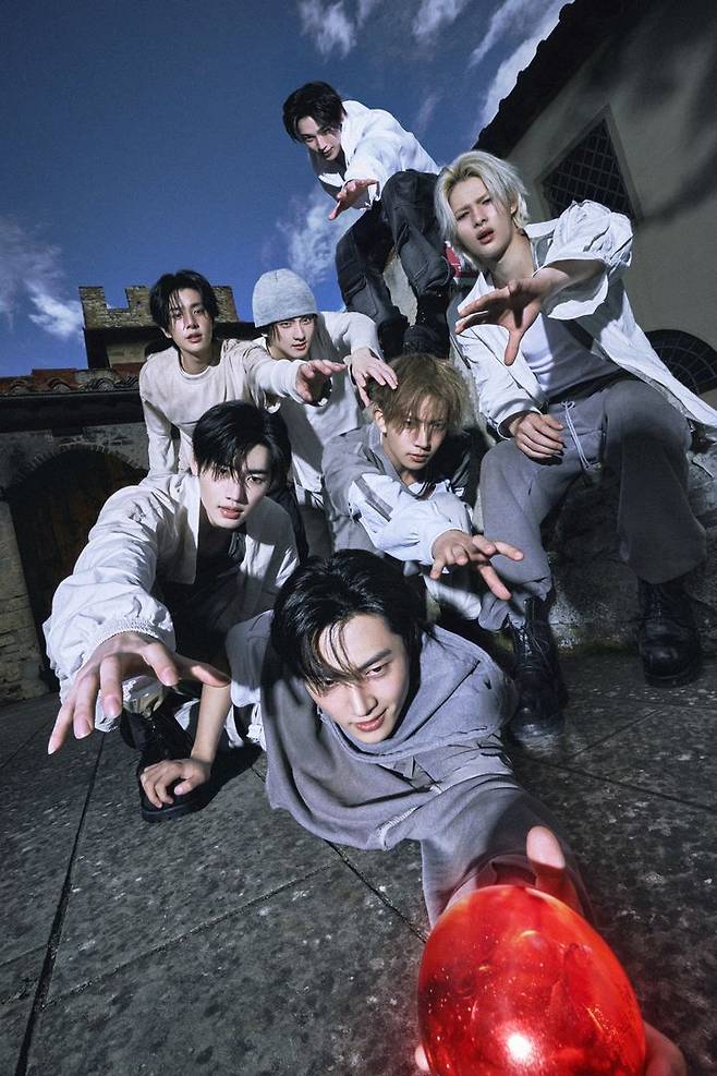 [서울=뉴시스] 엔하이픈. (사진 = 빌리프랩 제공) 2026.01.26. photo@newsis.com *재판매 및 DB 금지