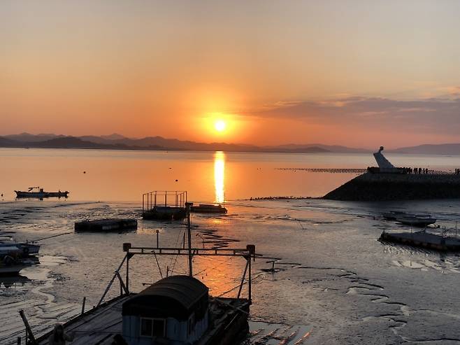 무안군 해제면 송석리에 위치한 도리포. 이곳은 독특한 지형 덕분에 서해안의 해돋이 명소이자 서해안의 정동진으로 불린다.  무안군 제공
