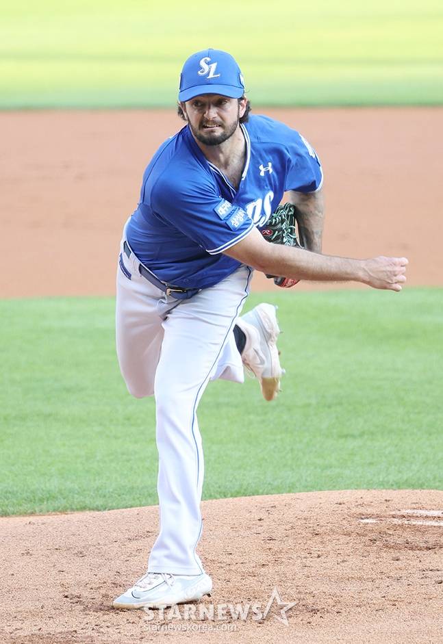 지난 2024시즌 삼성 유니폼을 입고 선발 로테이션을 소화했던 코너의 모습. /사진=김진경 대기자