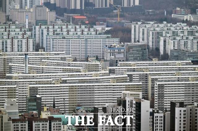 10·15 부동산 대책'의 효력을 다투는 행정소송 1심 선고가 29일 내려진다. /남윤호 기자