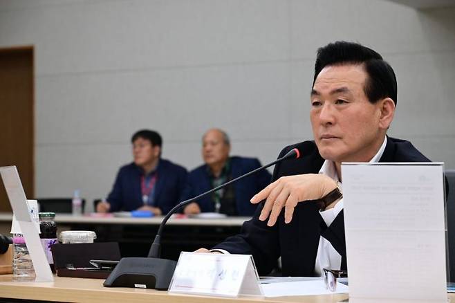 백성현 논산시장이 탑정호 복합문화 휴양단지 조성사업 보고회에 참석했다./논산시