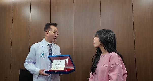 1300만 명의 구독자를 보유한 먹방 유튜버 쯔양(본명 박정원·28)이 먹방으로 5000만 원을 기부했다. 쯔양 유튜브 갈무리